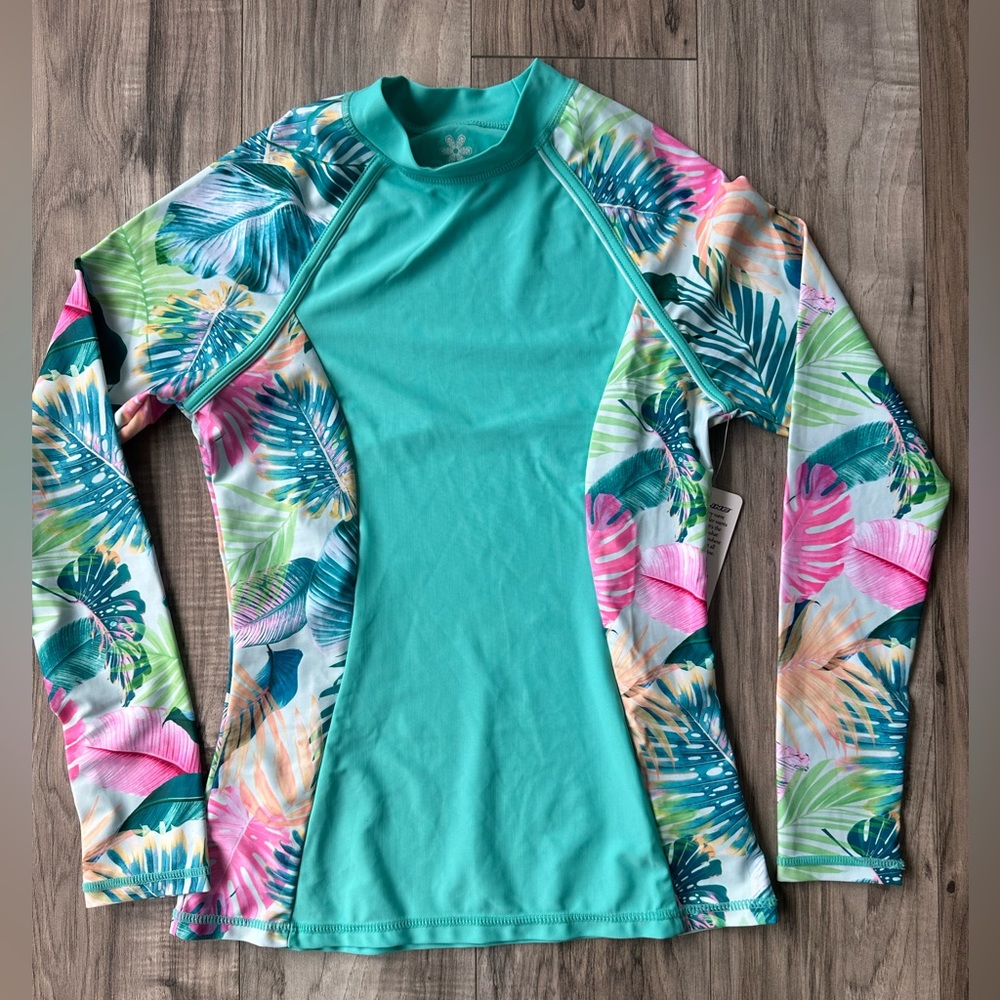 NWT Pipeline Long Sleeved Rashguard with Floral Design in Blue and Pink Size M